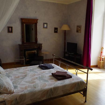 Maison D'Hotes Le Cadran Solaire Courcelles  Екстер'єр фото