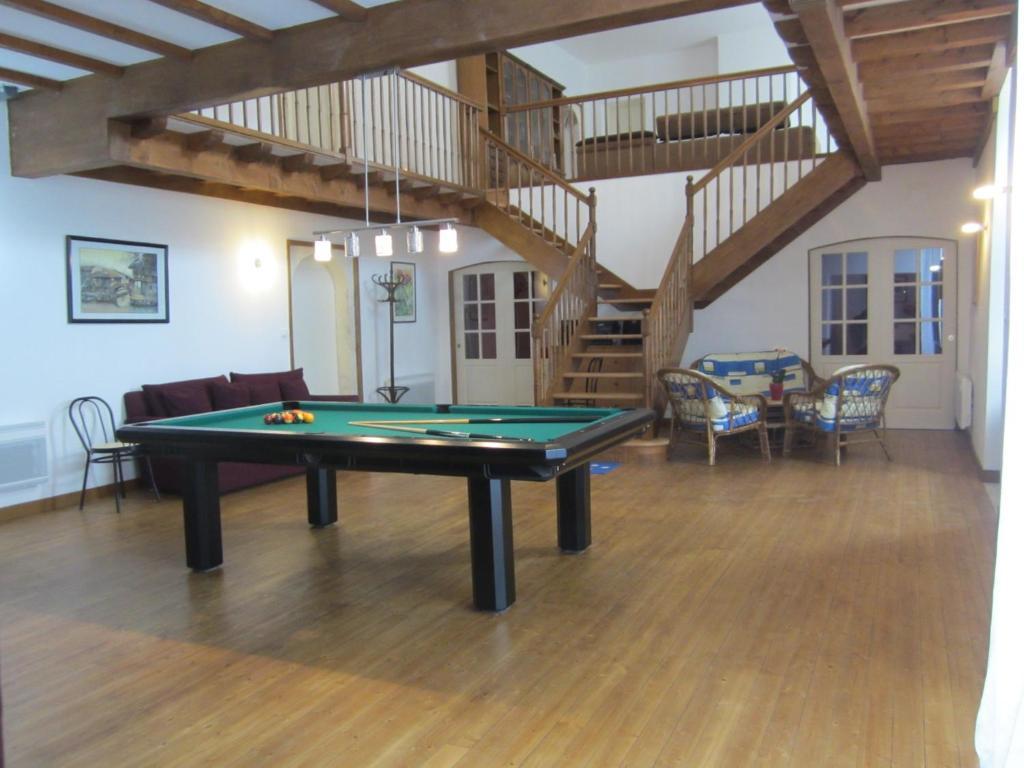 Maison D'Hotes Le Cadran Solaire Courcelles  Екстер'єр фото