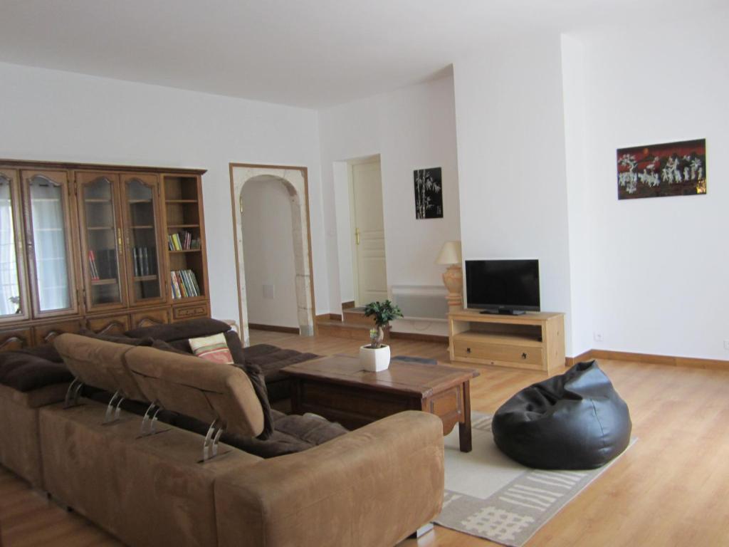 Maison D'Hotes Le Cadran Solaire Courcelles  Екстер'єр фото